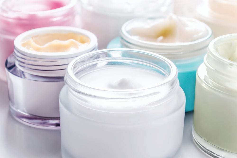 Manufacturing creams with a mixer Manufacturing creams with a mixer